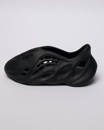 323 Black