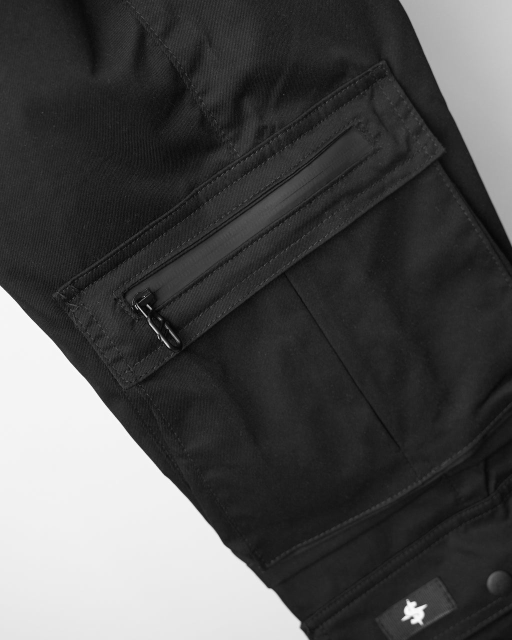 CARGO TRACE BLACK