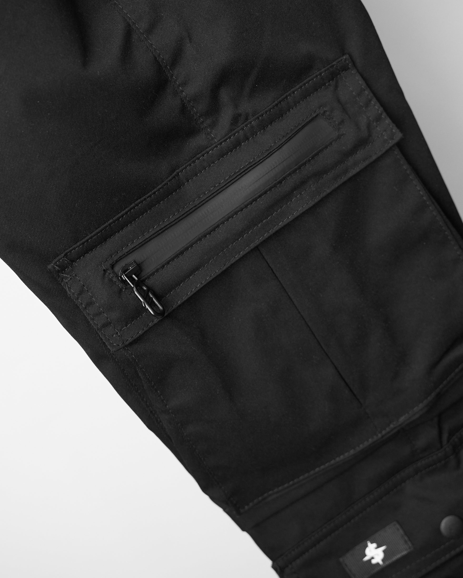 CARGO TRACE BLACK