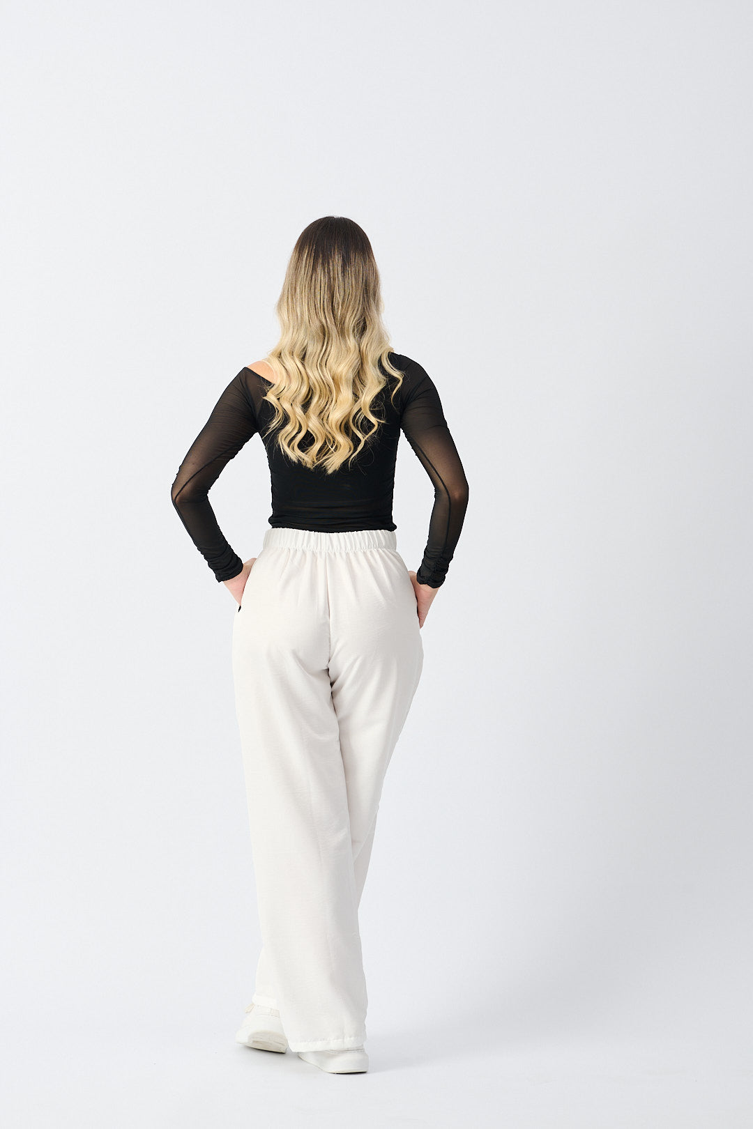 Ref 116 - Pantalón White Contrast