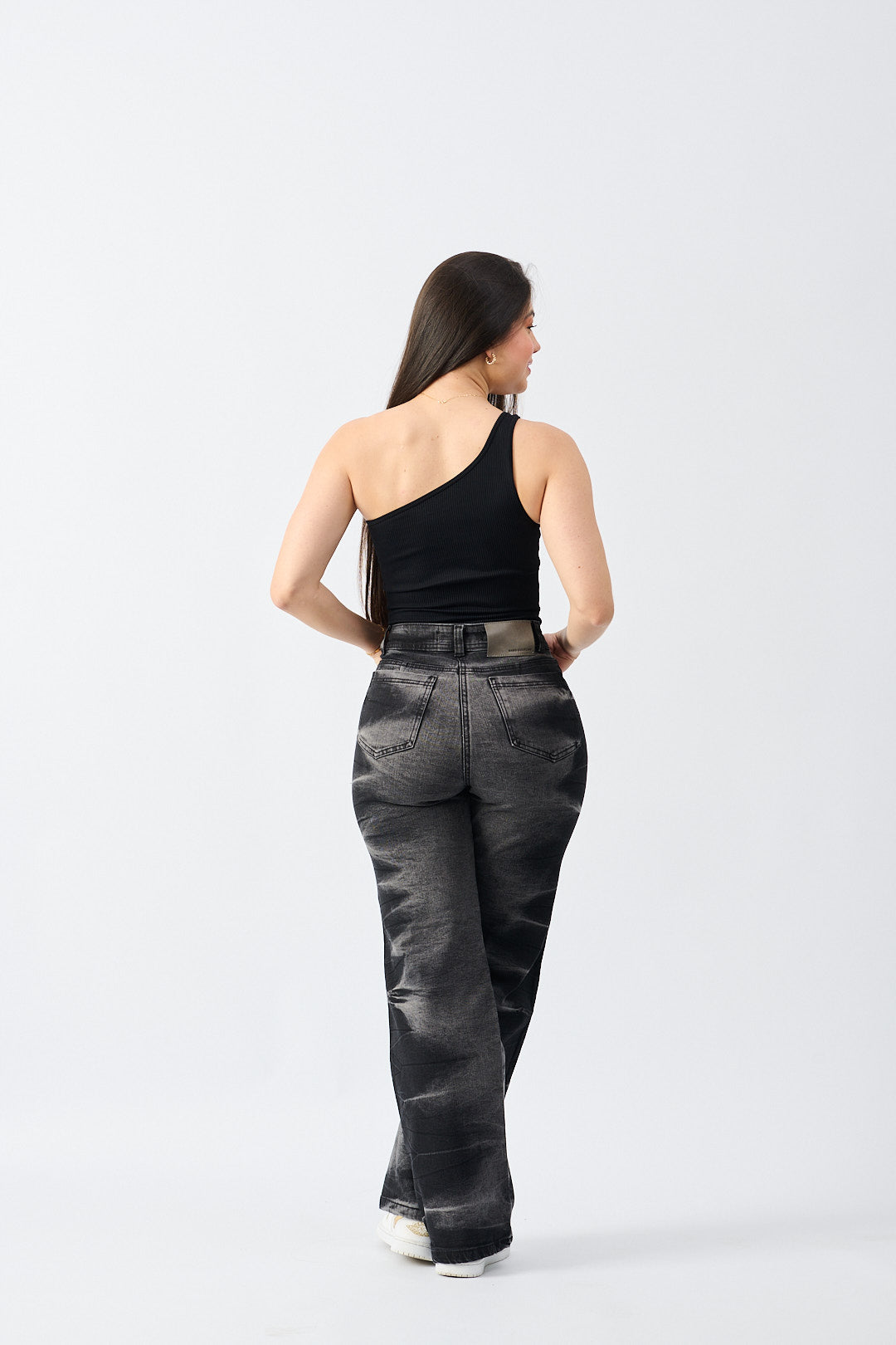 Ref 105 – Jean Shadow Black
