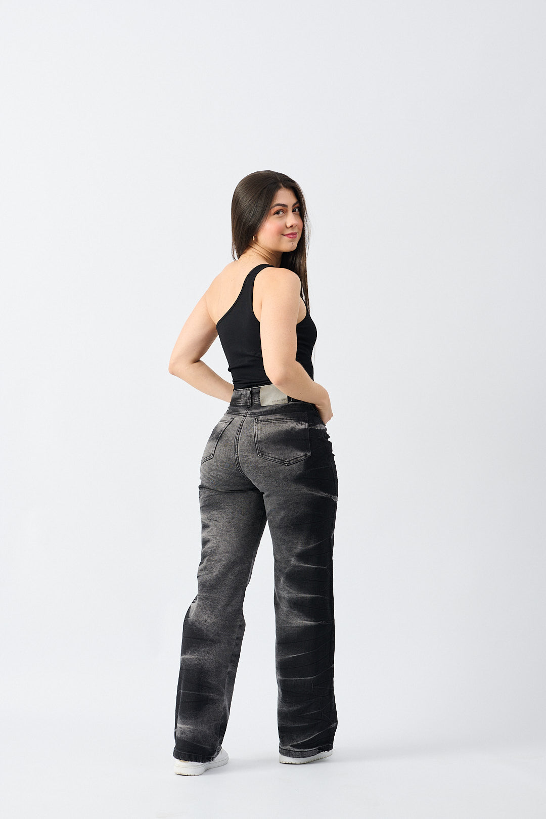 Ref 105 – Jean Shadow Black