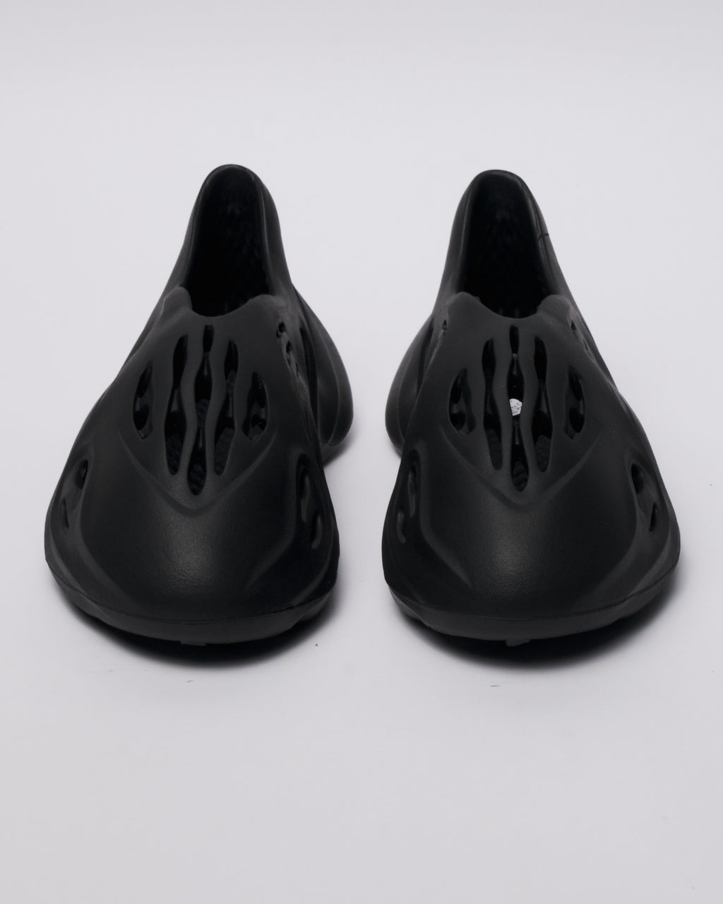 323 BLACK