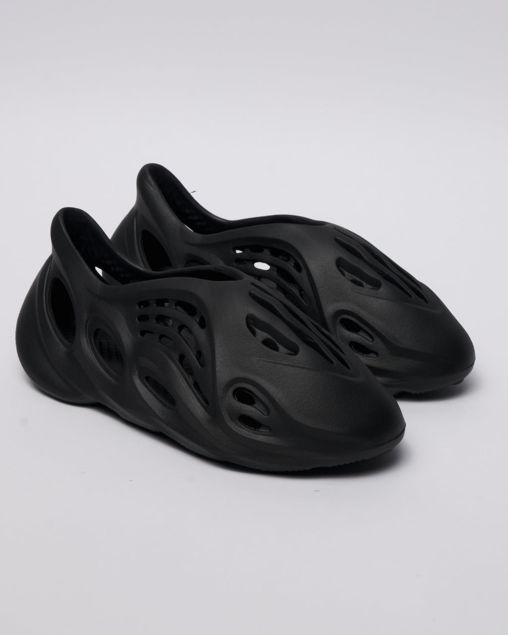 323 BLACK