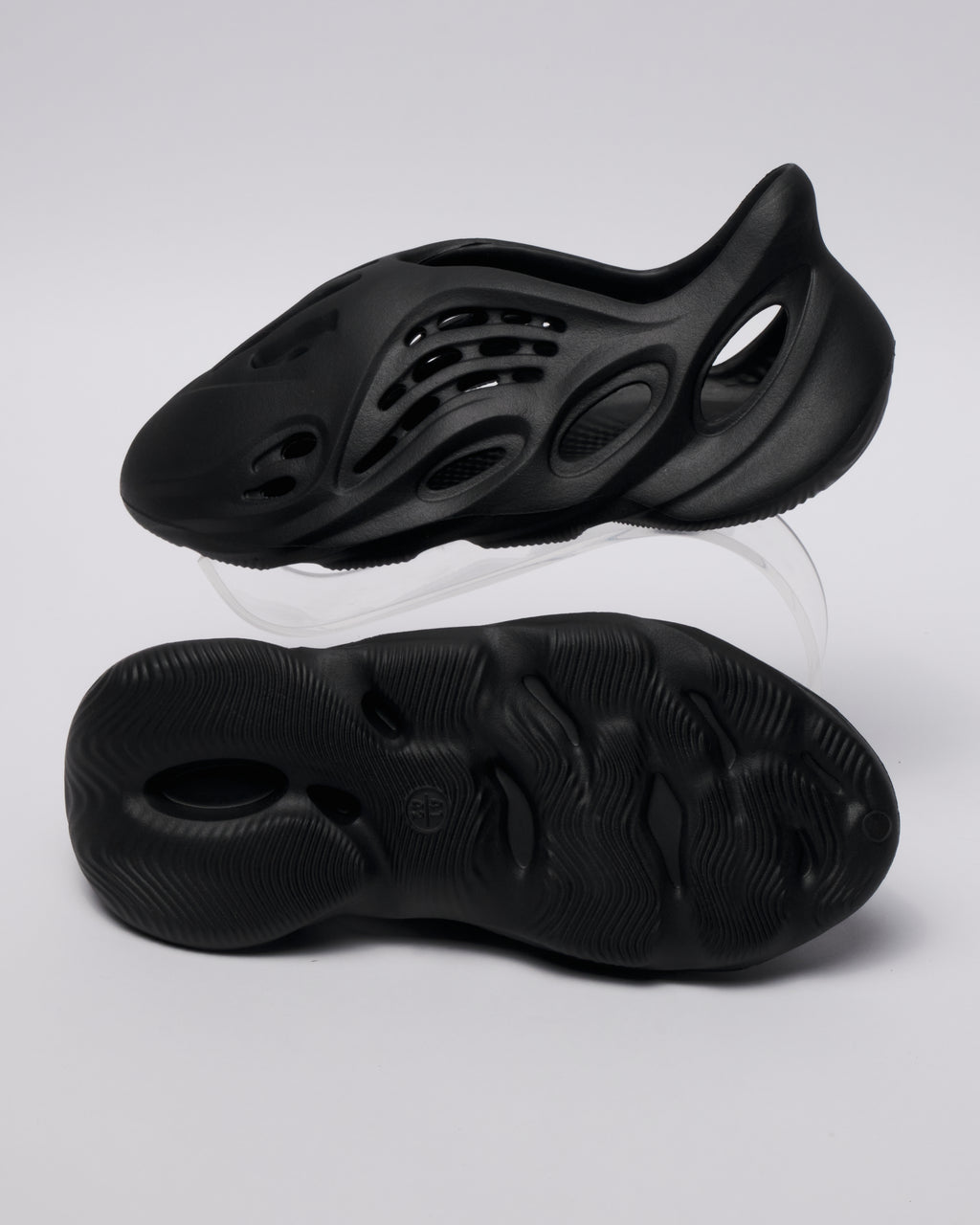 323 BLACK