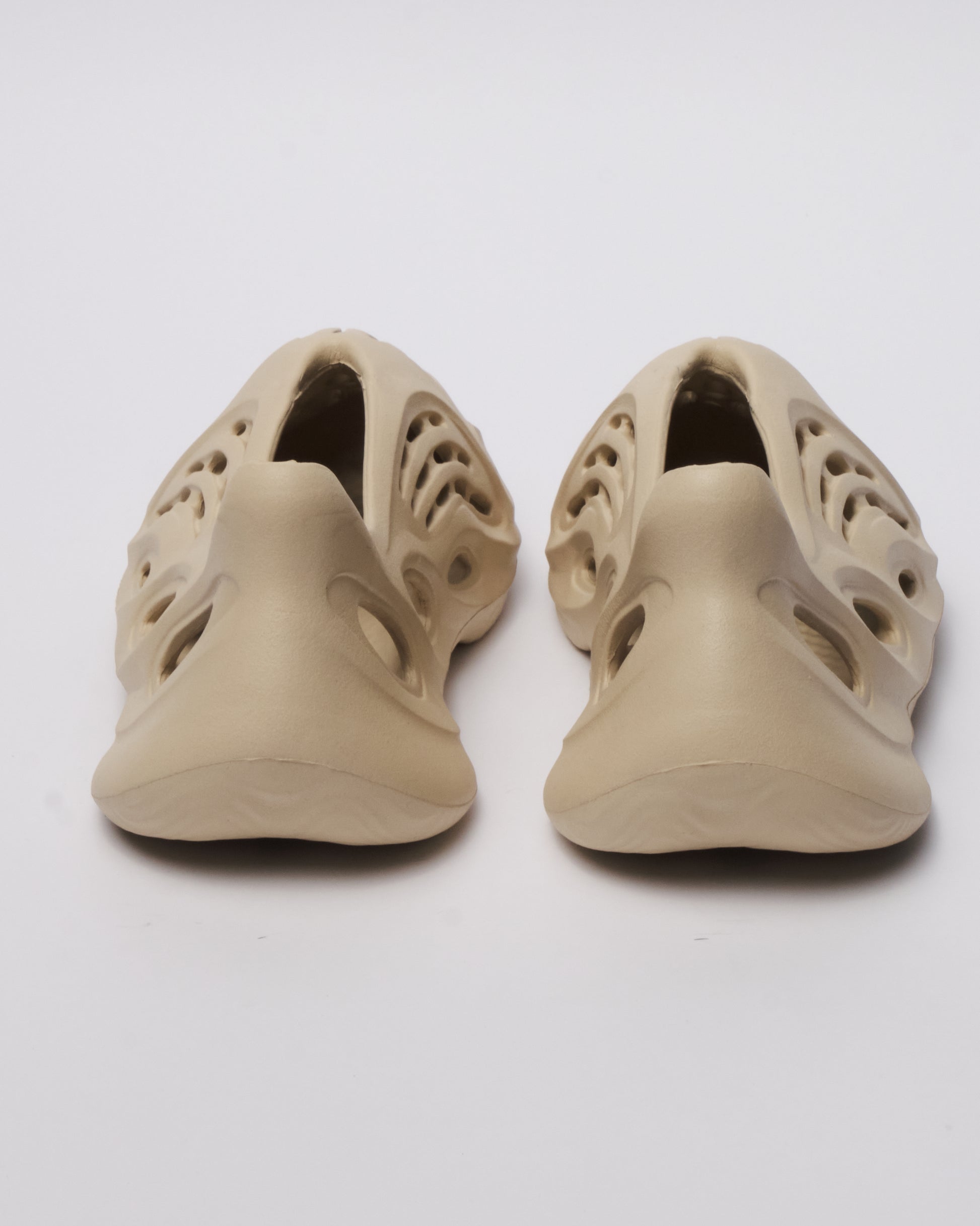 323 BEIGE