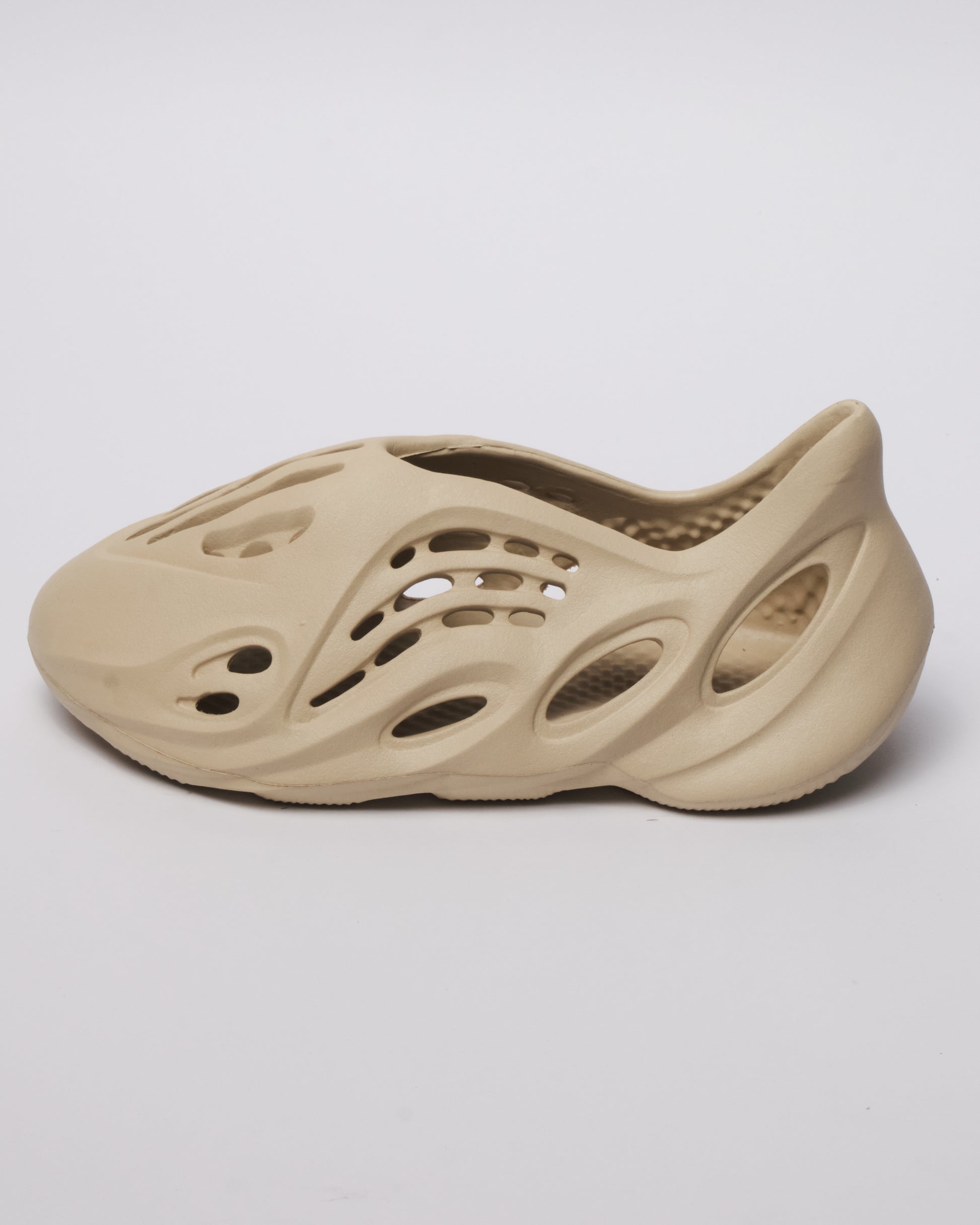 323 BEIGE