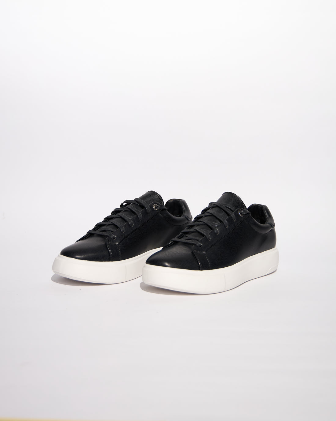 Elegance Black