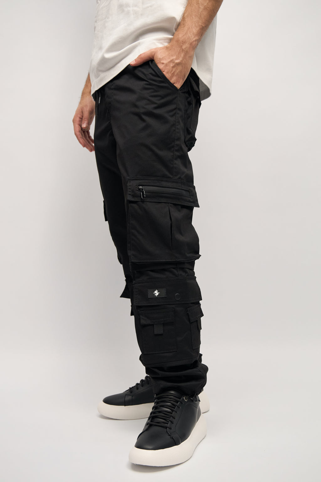 CARGO TRACE BLACK