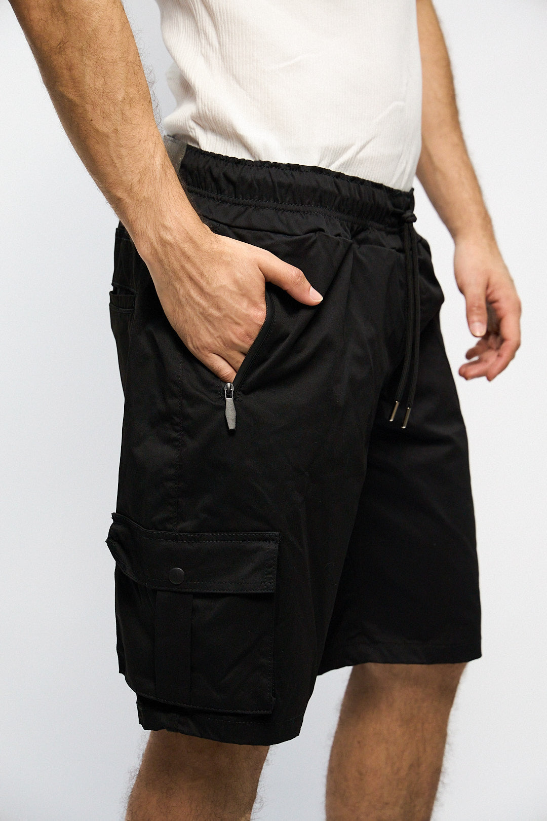 SHORT TRACE BLACK
