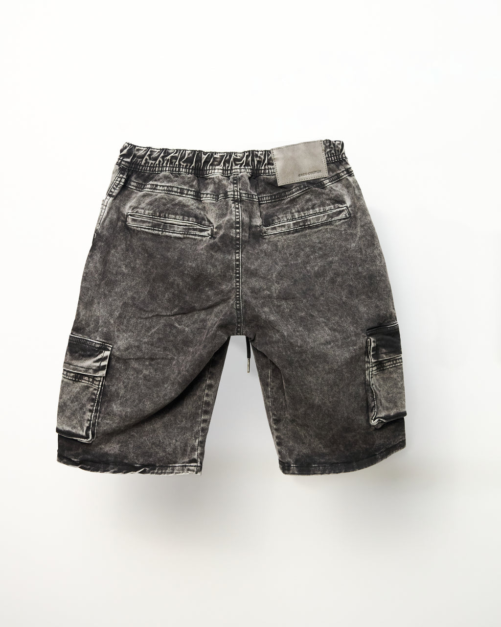 SHORT TRACE GREY