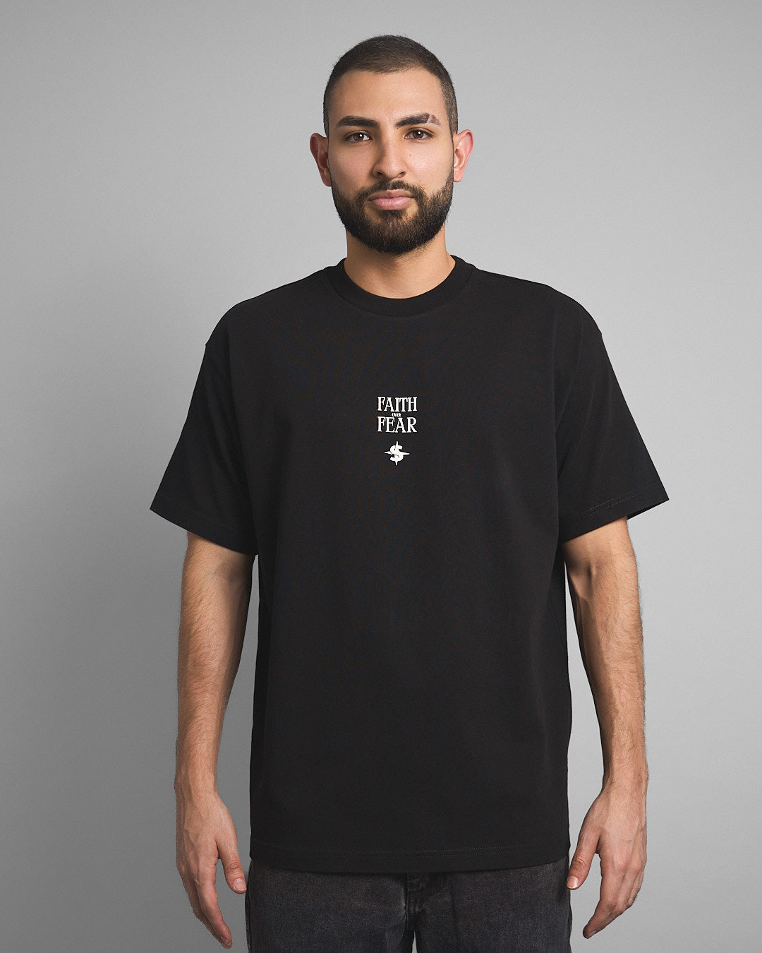 Camiseta Mercy Negra Serpiente