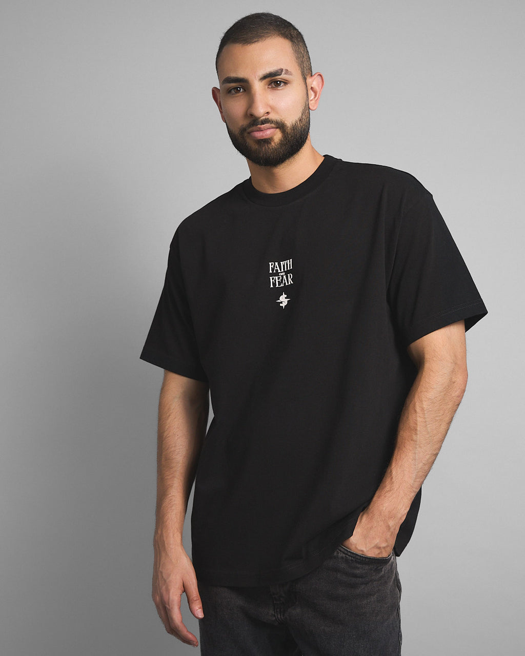 Camiseta Mercy Negra Serpiente