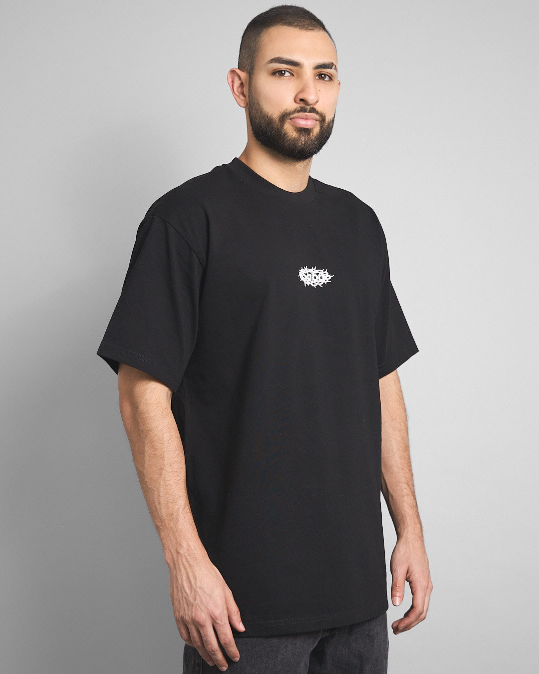 Camiseta Mercy Negra Cruz
